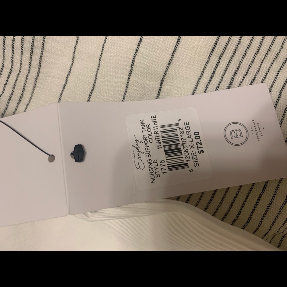 BNWT BLANQI EVERYDAY SUPPORT TANK - white